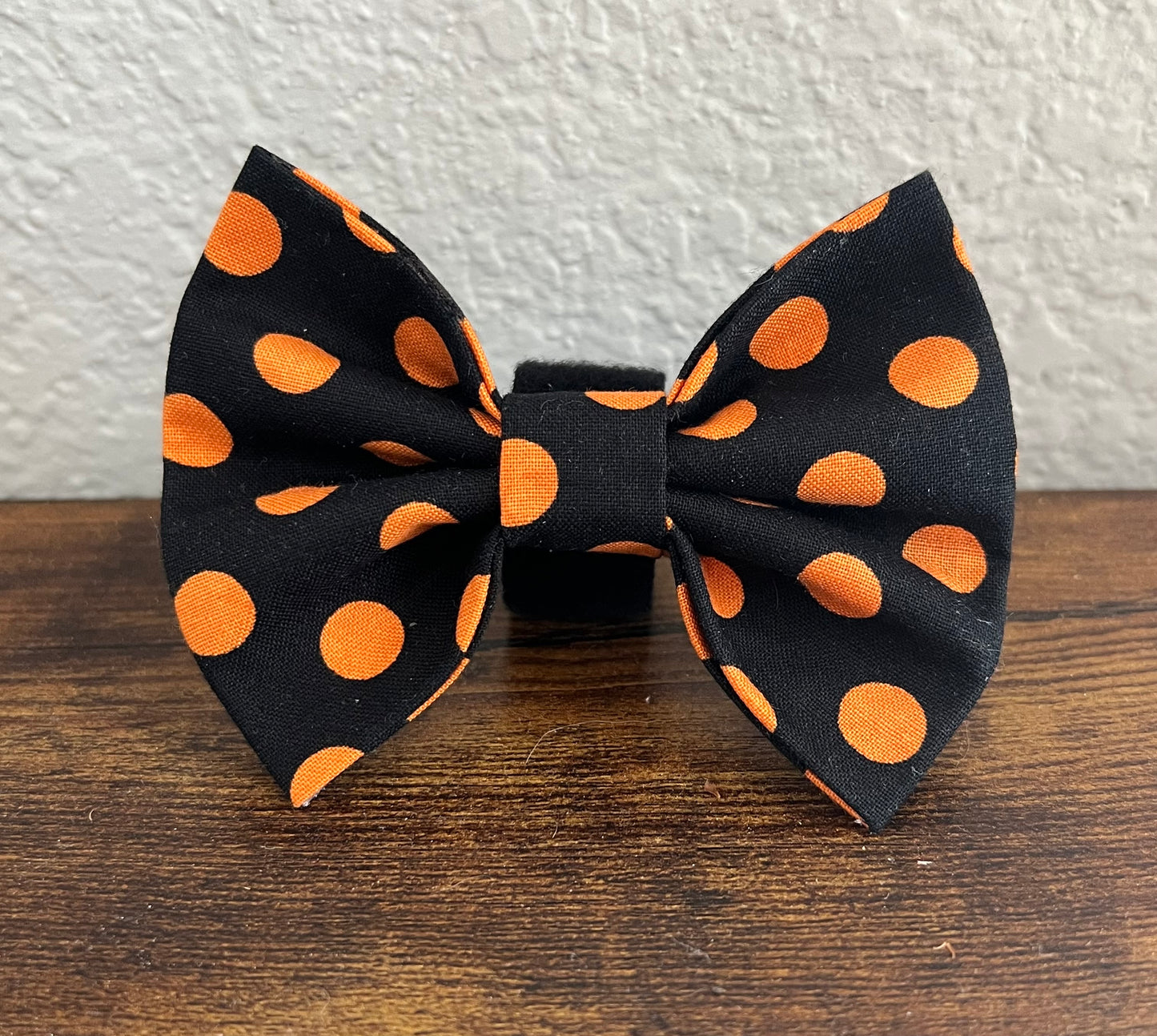 Spooky Spots Bow tie